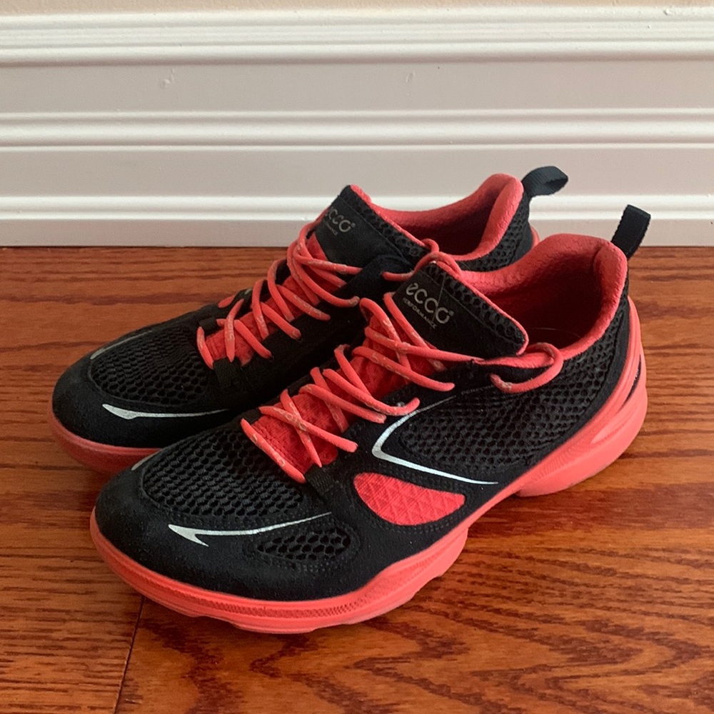 Ecco Performance Running Shoes